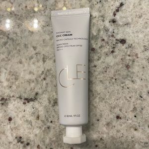 Cle cosmetics radiant skin ccc cream spf 50 shade light